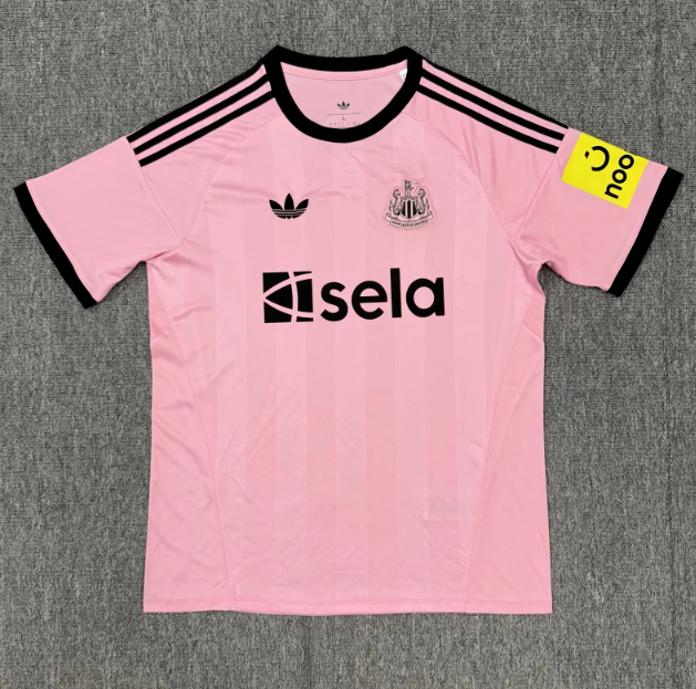  Fan version 25/26 Newcastle United Goalkeeper 