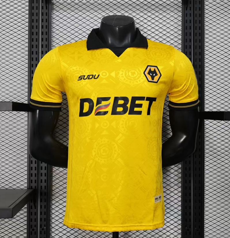 Player Version 25/26 Wolverhampton home