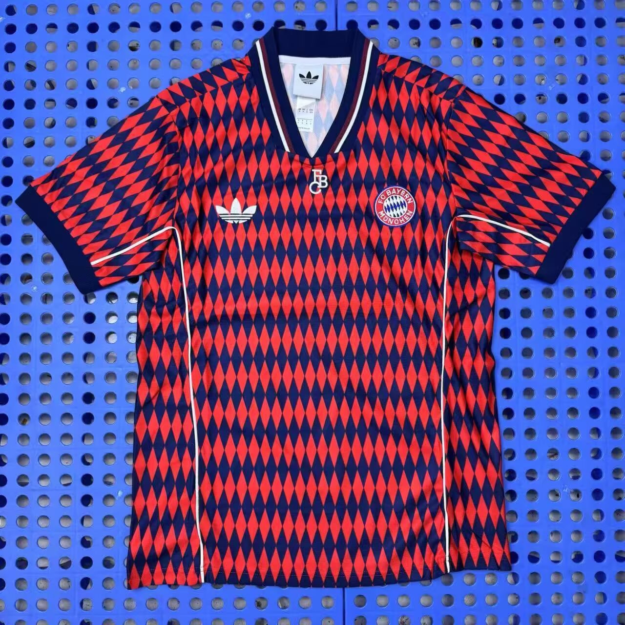  Fan version 25/26 Bayern retro edition red treasure blue