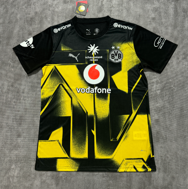 Fan version 25/26 Dortmund commemorative edition