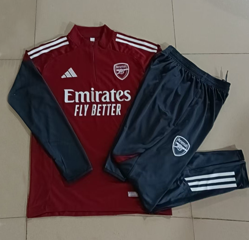 25/26 Half Arsenal Date Red (White Team Emblem)