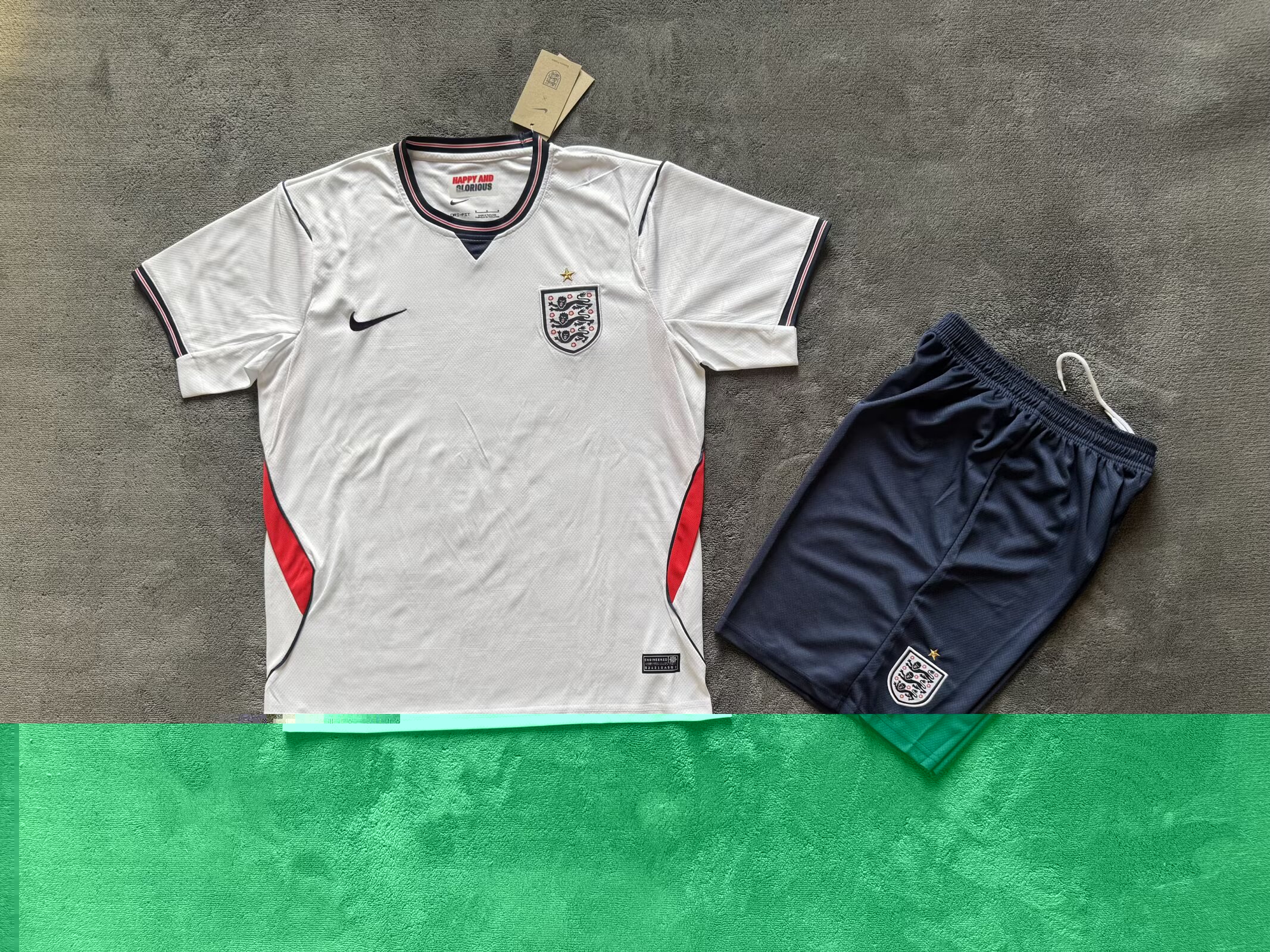 Adults kits 26/27 England