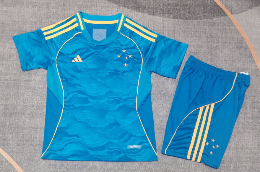 kids Kits 25/26 Cruzeiro Two Guests