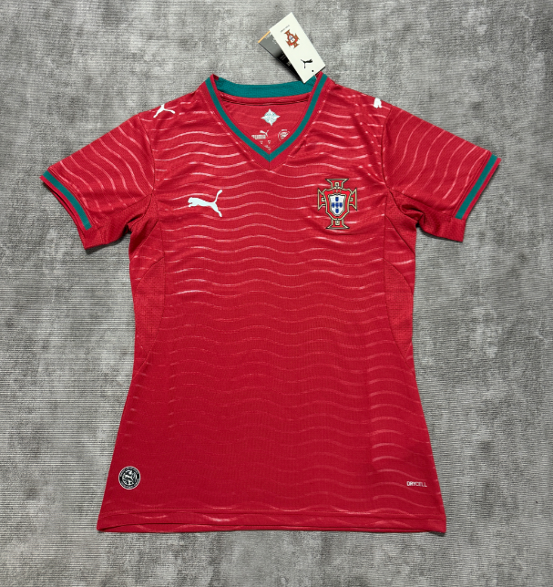 Fans Version 2026 Portugal home women