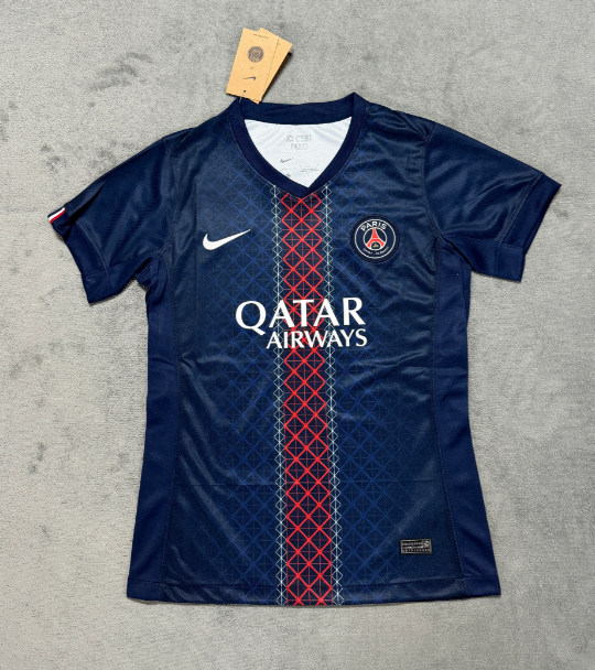 Fans Version 25/26 Paris home Women