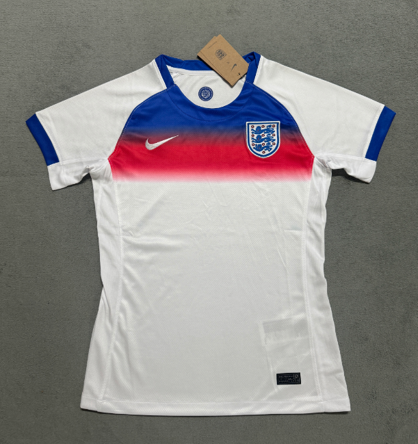 Fans Version 25/26 England home women 