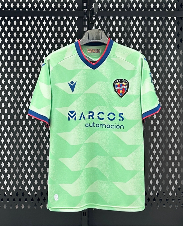 Fan version 25/26 Levante second away