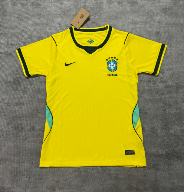 Fans Version 26/27 Brazil home  women's
