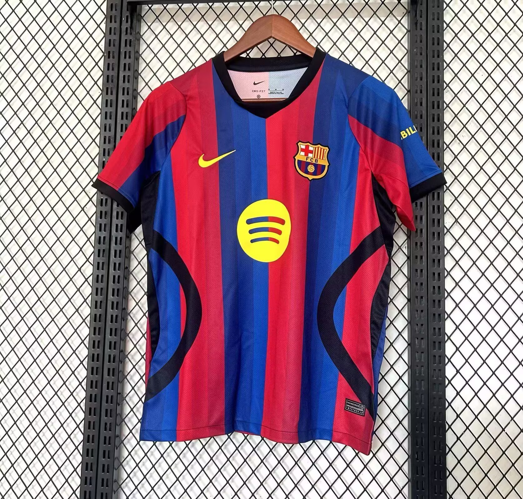 Fan version 26/27 Barcelona home 