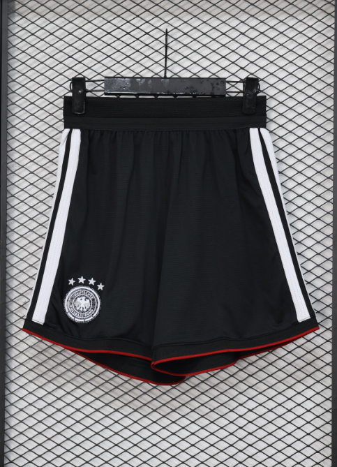  Player Version 26/27 German shorts