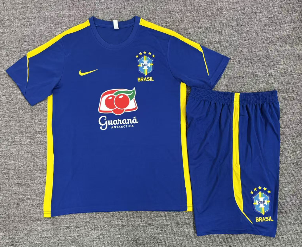 26/27 Brazilian color blue Adults Training Kits