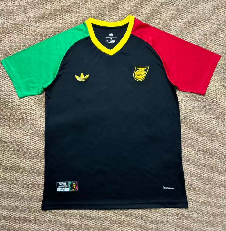 Fan version 26/27 Jamaican training suit