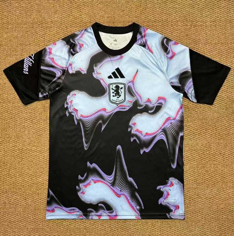 Fan version 26/27 Aston Villa training 