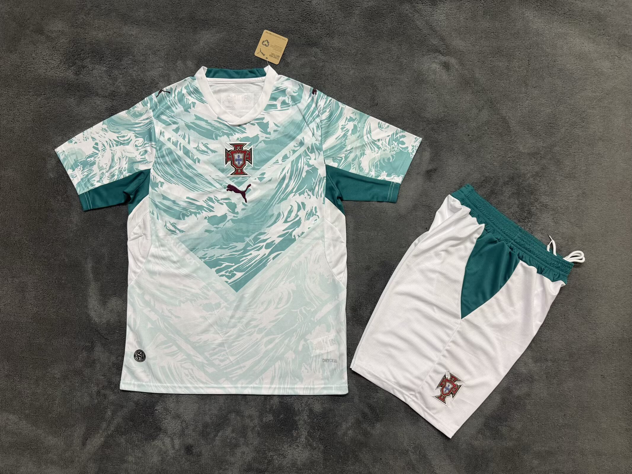 Adults kits 2026 Portugal away