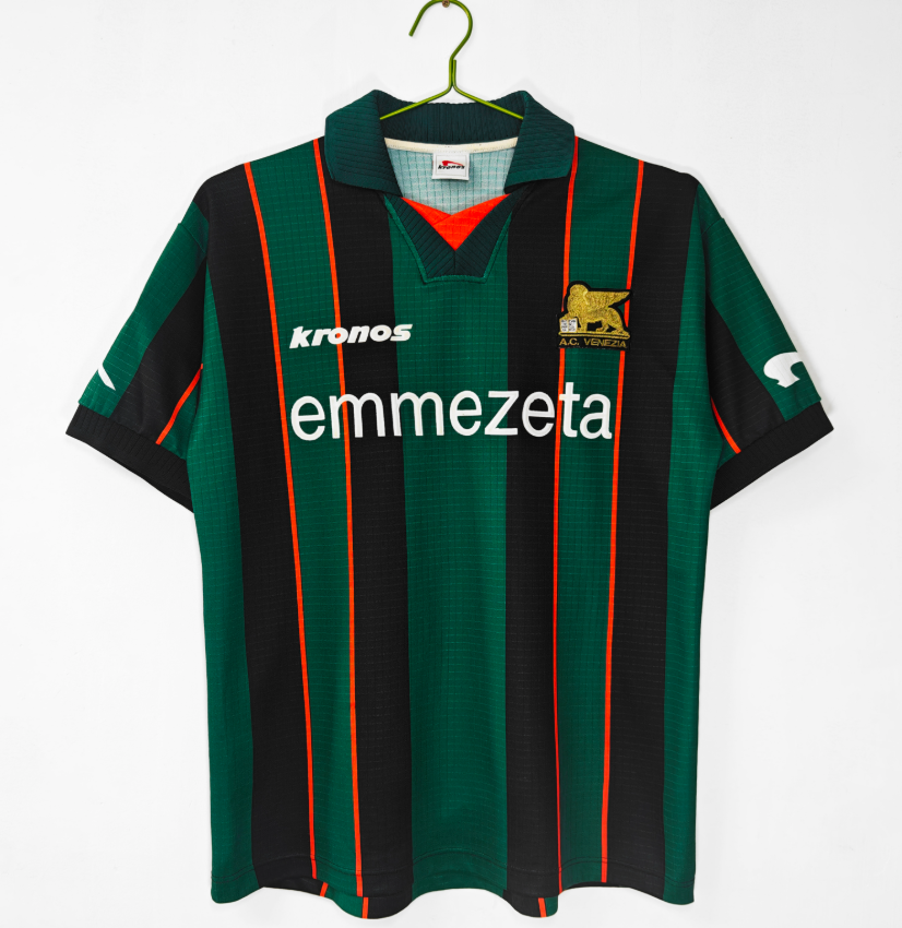 Retro 1999/00 Venezia home