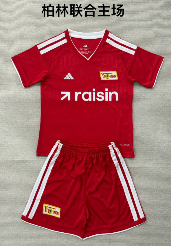 Adults kits 26/27 Union Berlin home