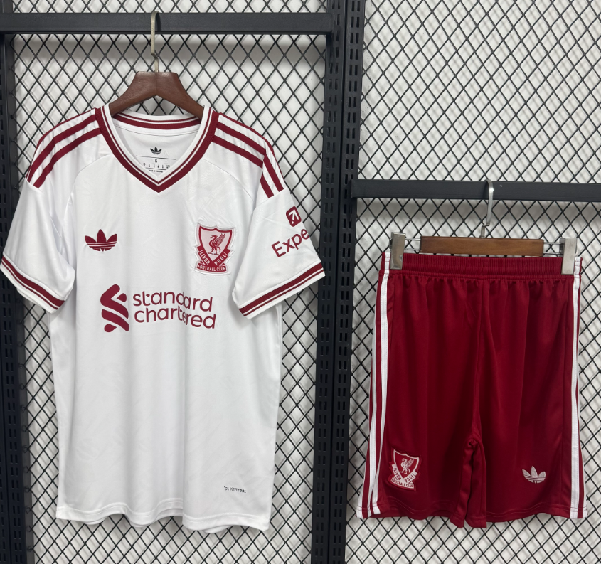  Adults kits 26/27 Liverpool away
