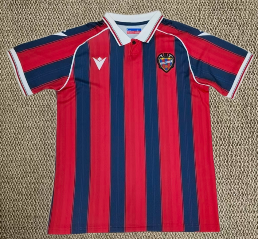 Fans Version 26/27 Levante home