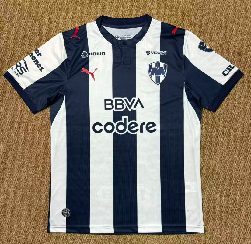 Fans Version 26/27 Monterrey home