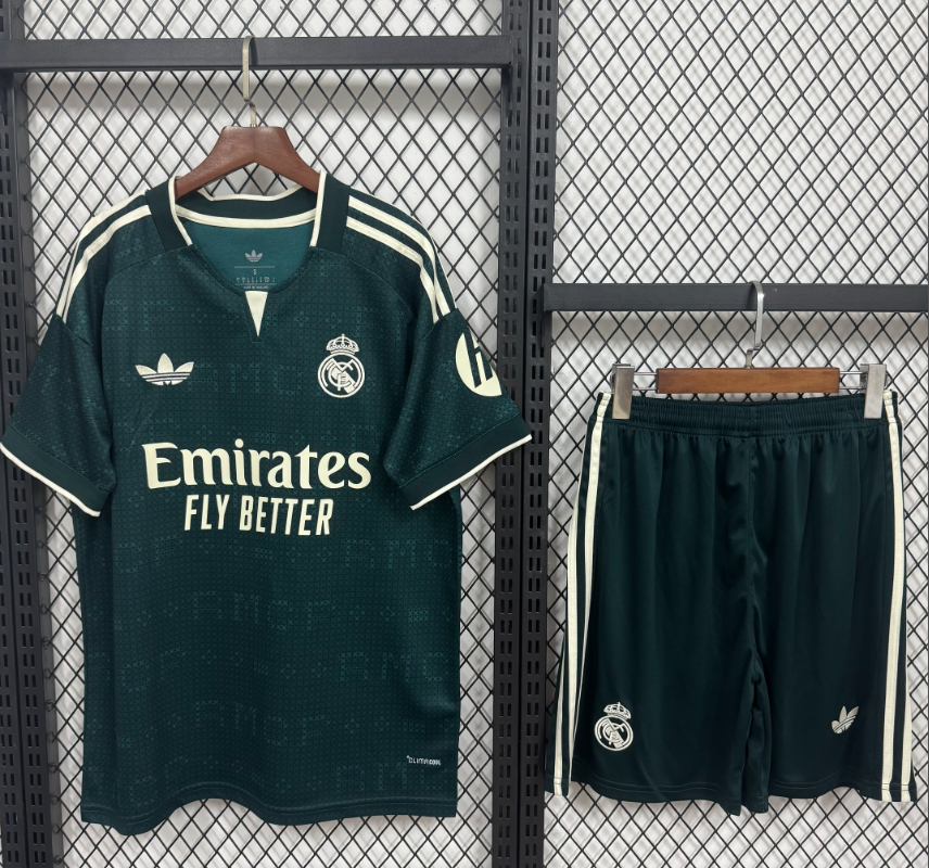 Adults kits 26/27 Real Madrid away