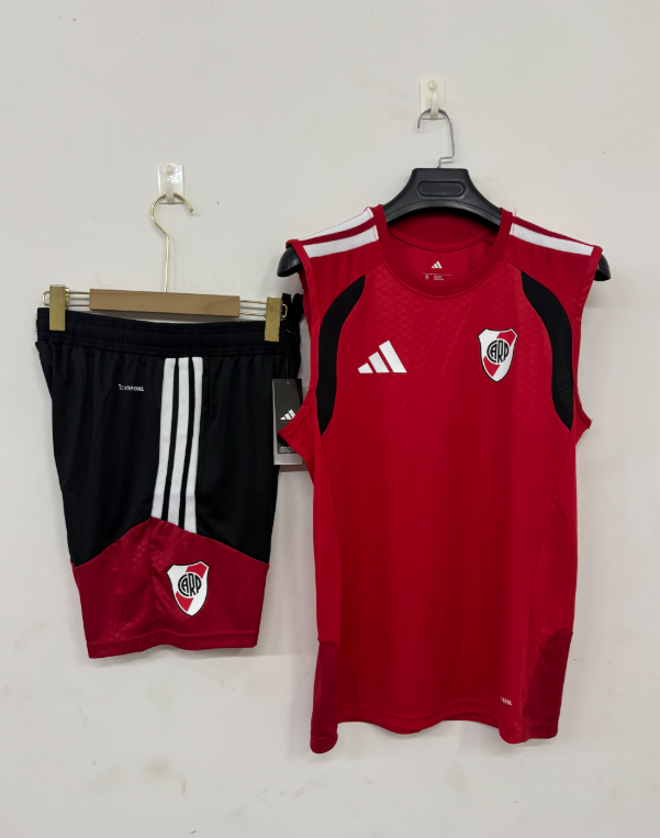 26/27 Vest River Plate red suit