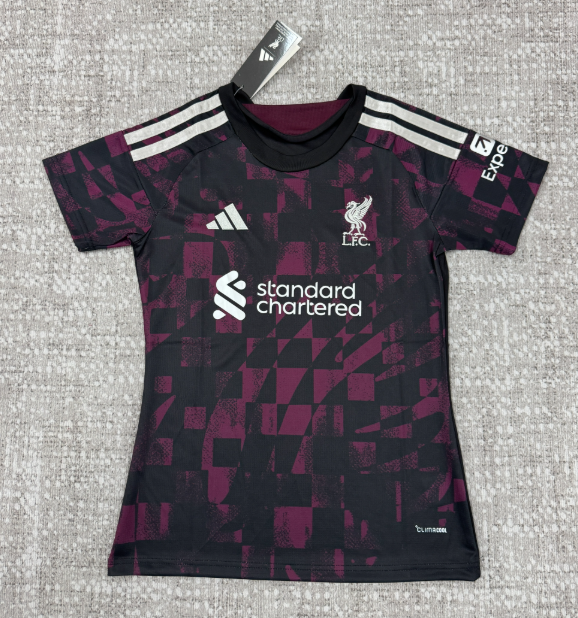 Fans Version 26/27 Liverpool second away women